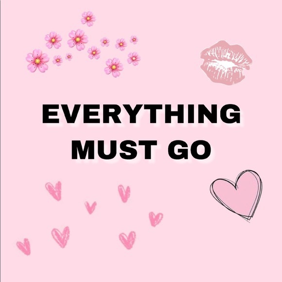 ✨CLOSET CLEAR-OUT!✨ - Picture 2 of 7